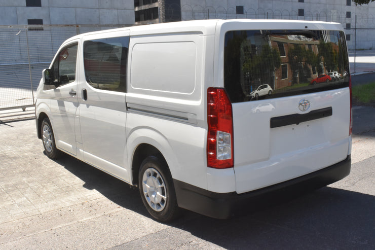 2020 Toyota Hiace GDH300R Van LWB 5dr Spts Auto 6sp 1095kg 2.8DT