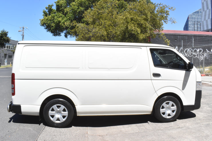 2018 Toyota Hiace KDH201R Van LWB 4dr Auto 4sp 955kg 3.0DT